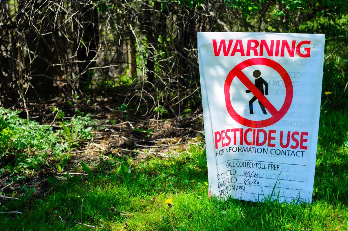 LallemandForest's tweet photo. Il incombe à l'applicateur de tenir compte de la Loi sur les pesticides et de ses dernières mises à jour. Certaines applications de pesticides peuvent nécessiter une signalisation dans certaines zones. Plus d'informations peuvent être trouvées ici: https://t.co/uhbcG4hcHt https://t.co/KShL76FsS4