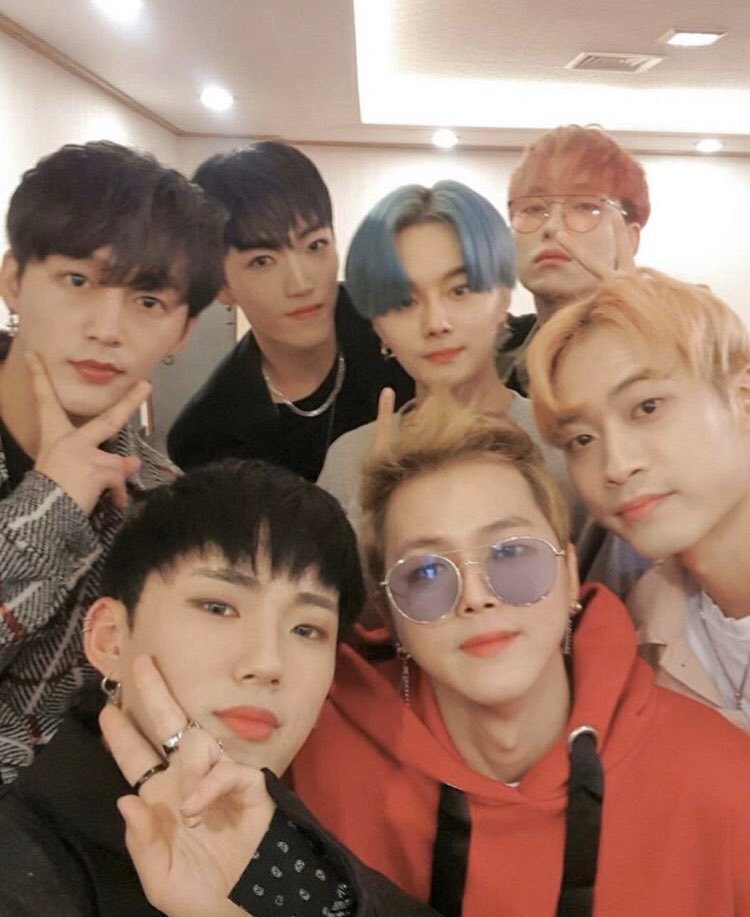 DustinEsp_'s tweet photo. Felices 200 días Dustin!!
Estamos muy orgullosas de vosotros. Esperamos estar mucho más tiempo a vuestro lado!!!!❤️❤️❤️
#200DaysWithDustin #더스틴_데뷔200일_축하해 https://t.co/P35MKfbK5M