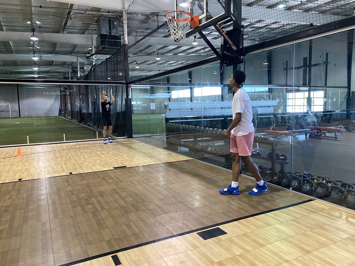 CoachBarnes1's tweet photo. “Natural talent only determines the limits of your potential. It's dedication and disciplining your life that makes you great.”

#GrowthMindset https://t.co/uiXmzElN4w