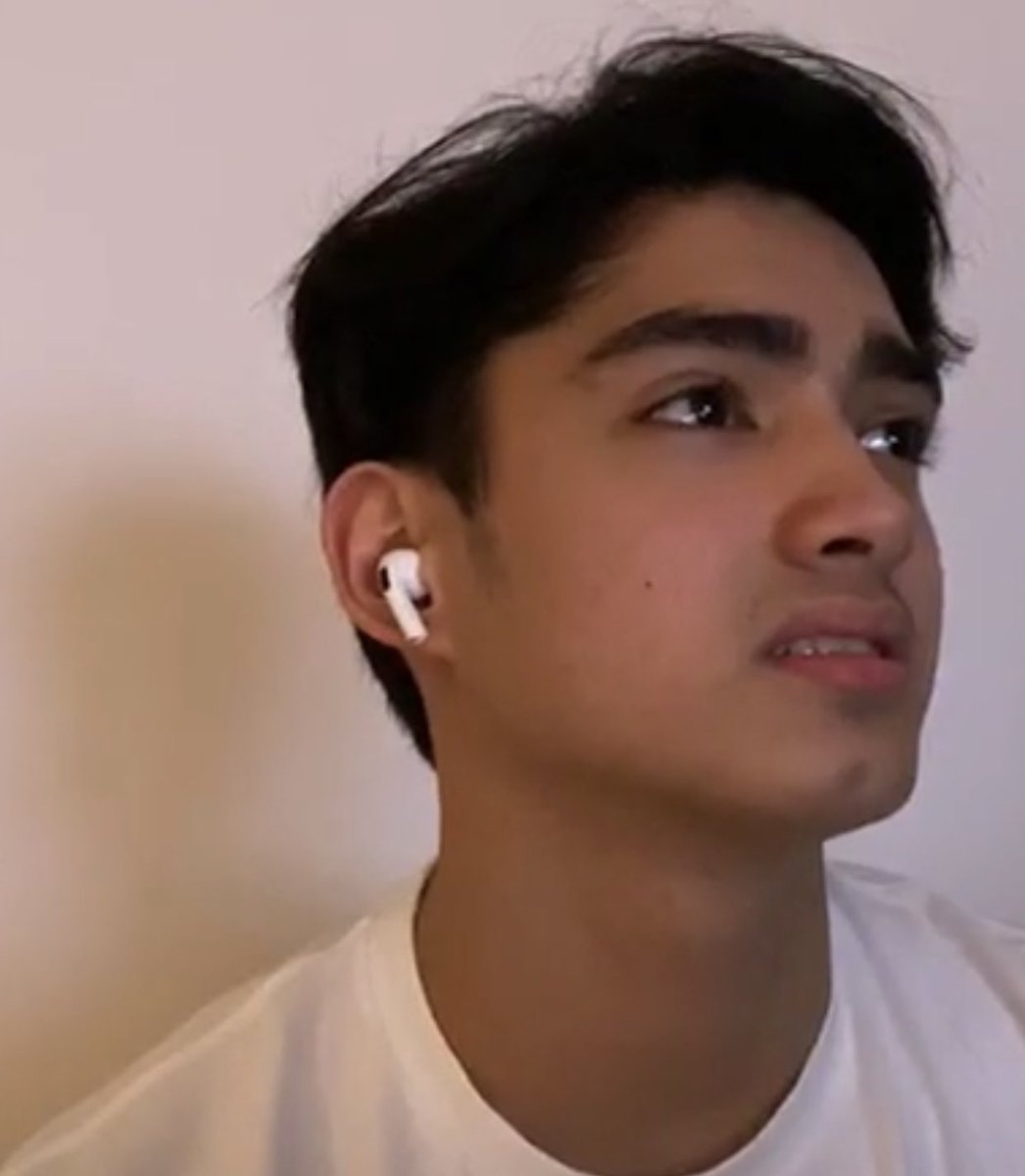 OneBLPH's tweet image. He looks like a prince. 😍😍😍 Hihihi. 💛💙❤️

@patrickquiroz_ 

#HelloStrangerEP5