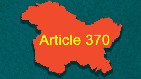 In the series of  #AntiNational statements, on 31 July 2019 Mehbooba Mufti openly threatened  #Violence Over  #Article35A, saying if they touch It, they will burn to ashes..(13/19)