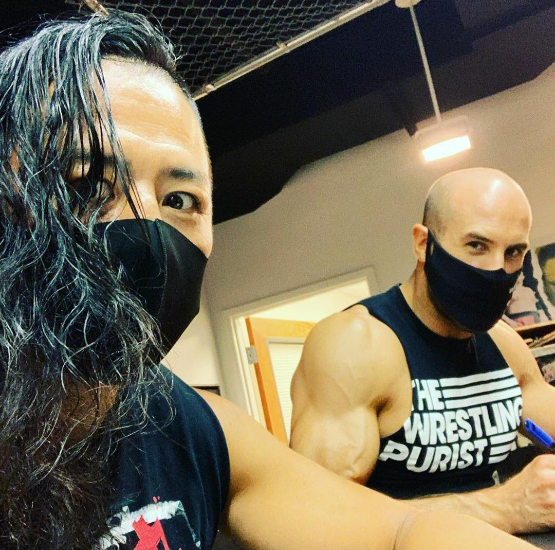 StrongStyleCats's tweet photo. 😷😷
#ShinsukeAsCats
@ShinsukeN @WWECesaro https://t.co/gYmKIKg7fF