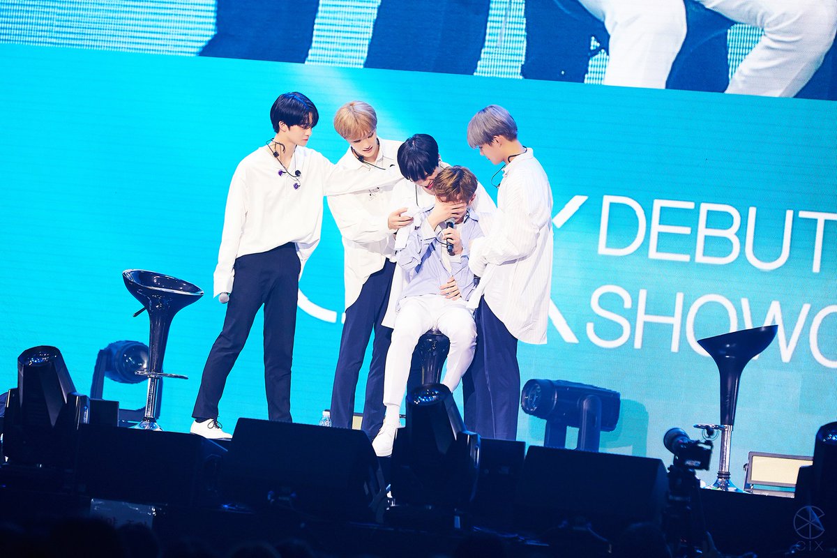 dudslwoq's tweet photo. @CIX_Official 1주년 데뷔 축하합니다💙

#안녕_씨아이엑스_1주년 
#HELLO_CIX_1YEAR https://t.co/jDNbQLGb2m