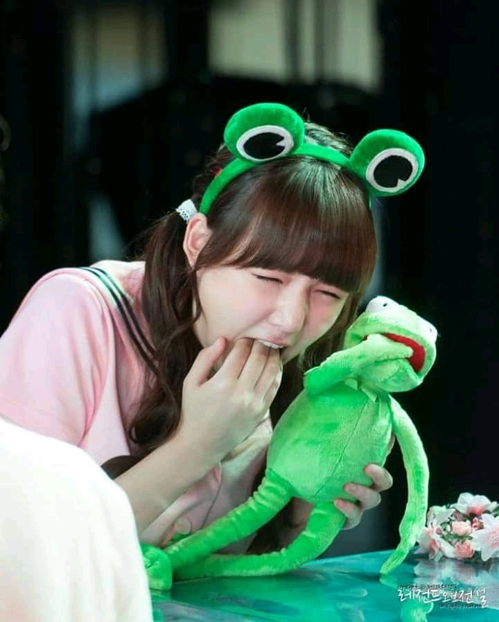 yayujuya's tweet photo. these are for the blonks that can't accept the fact that gfriend won, lol.
#GFRIEND68thWin #GFRIEND_APPLE #GFriend2ndWin #Gfriend https://t.co/6h8r2yG1gS