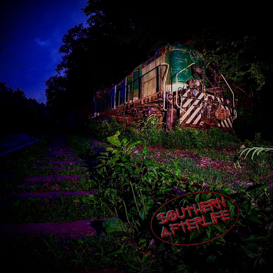 southernaftlife's tweet photo. Got to film this dangerous hidden gem last night with @ExplorationUnk1 #haunted #cryptid #mothman #exploration #echobox #paranormal #youtuber #youtube #paranormalinvestigator #ghost #ghosthunting #southernafterlife #SAPTV #abandoned #explore #Tennessee #sb7 #psb7 #spiritbox #EVP https://t.co/EWiPEebu0z