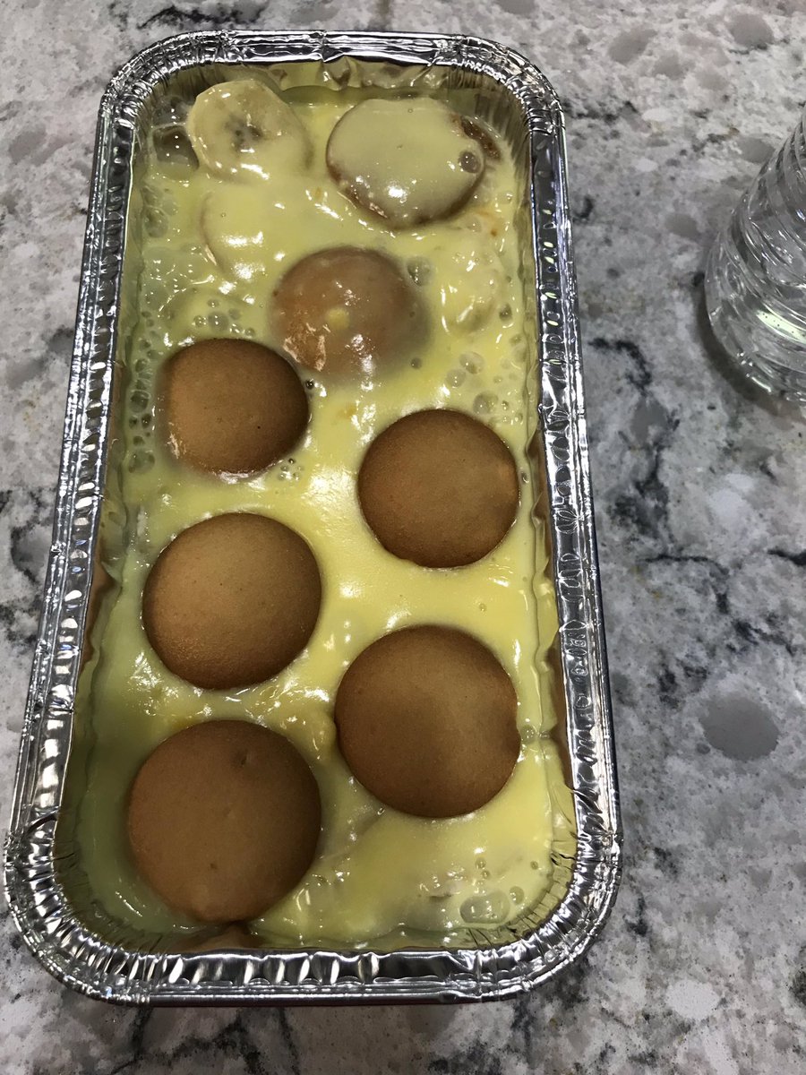 PatriciaABryan3's tweet photo. Retired and already bored. Thought I would try baking and selling sweet treats! https://t.co/gjvECJEUIN