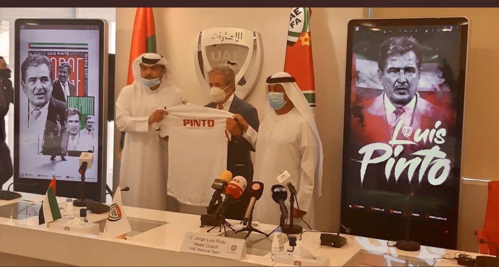 JaimeAminH's tweet photo. Desde la Embajada de Colombia en Emiratos Arabes Unidos le deseamos al profesor @JorgeLPintoA , recibido acá con gran alegría por autoridades y aficionados, el mayor de los éxitos como entrenador local de la Selección Nacional de Futbol con miras a la cita mundialista . 🇨🇴🇦🇪 https://t.co/RDwmH8jWiR