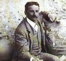 The Arthur Evans (NMS-C89482)A beautifully detailed Florid Cruciform side knob[no sniggering at the back, this is the correct term]King’s Lynn, Norfolk