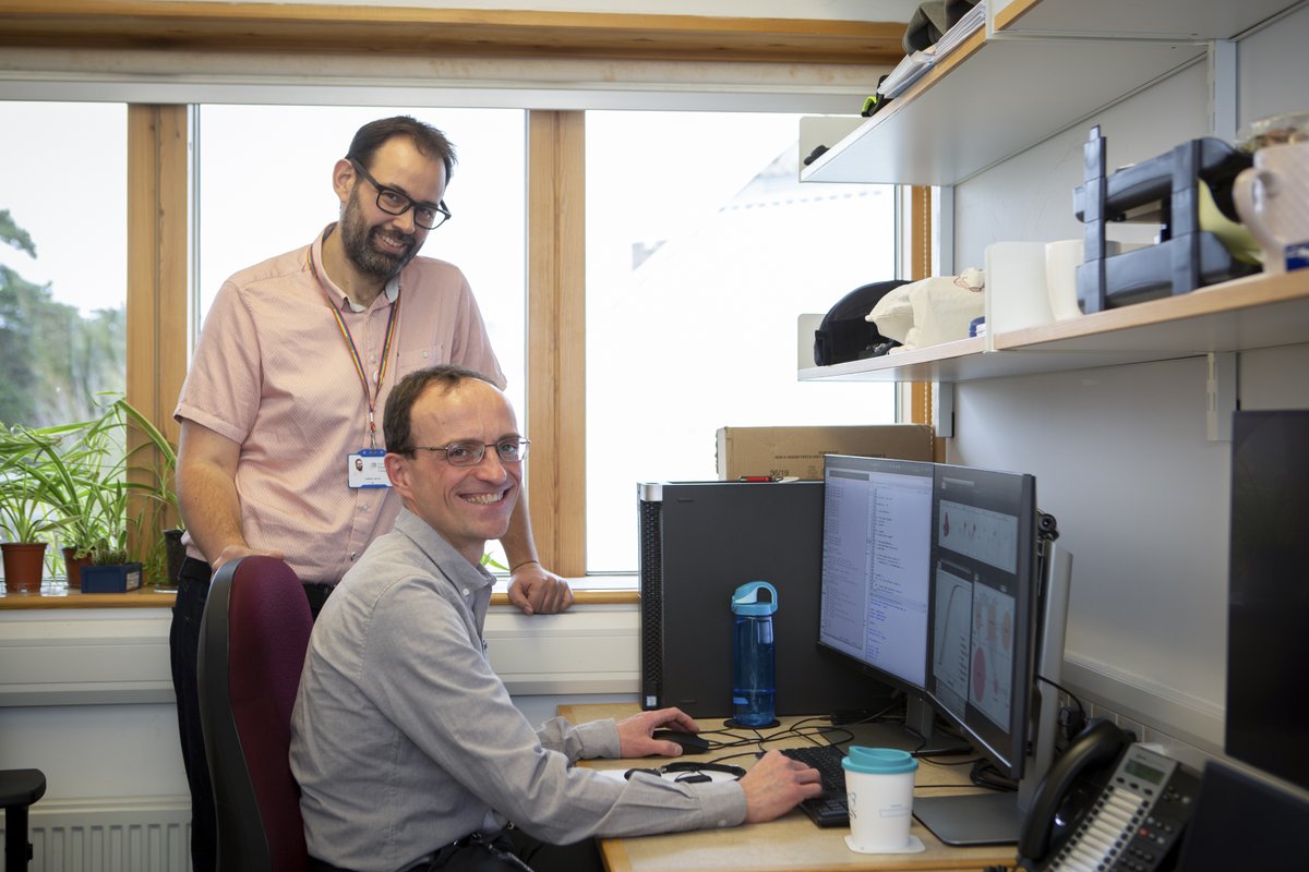 Also, not to brag, but Dr Carlos Roca invented new mathematical approaches to compare tSNE: the first tool allowing statistical comparison to  #tSNE and  #UMAP plots. Oh, and a cool use of Markov chain modelling to calculate the entry/exit rates of  #Tcells entering the  #brain. 7/11