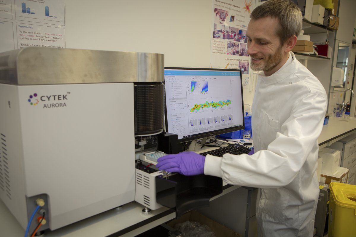 From  @olivertburton: " #Tcells are constantly circulating around our body and enter all of our organs, including the  #brain. They act as a go-between, transferring information from the rest of the body to the brain environment". 4/11