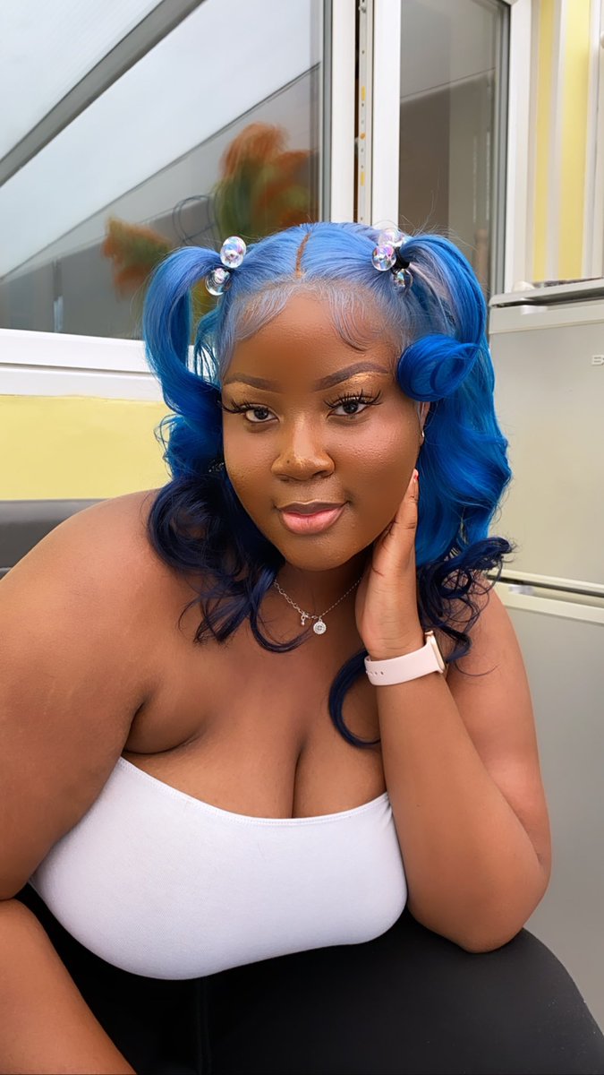 BrielaaBellaa's tweet photo. O C E A N  D R I V E 💙✨💙✨💙
Hair coloured and installed by me 🥺 https://t.co/Ncp3lB50sw