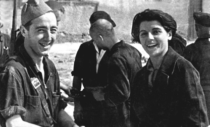 Años antes de morir en 2014, Ginesta dijo: "dicen que en la foto tengo una mirada arrebatadora. Es posible porque convivíamos con la mística de la revolución". "Esperábamos ganar la guerra, que en España volviera la República y que Franco fuera fusilado". Aquí con su hermano.