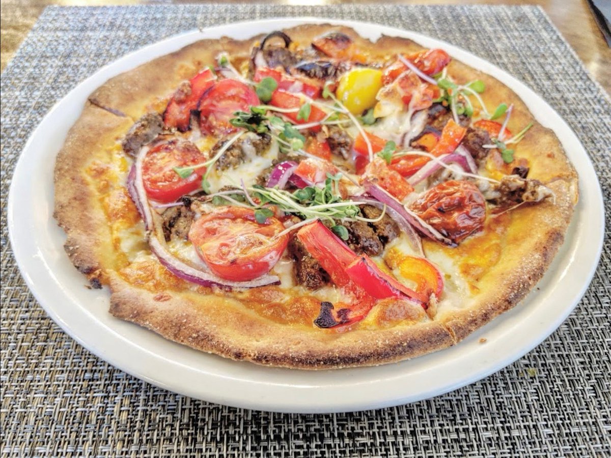 FreshLevant's tweet photo. What the world needs now is food, delicious comfort food. The best thing about our comfort food? You'll feel better, not worse, after eating it! We make each dish with high-quality gluten-free ingredients so you can dig in without repercussions. It's a win-win for everyone! 🍕😋 https://t.co/EY5xazL4Nv