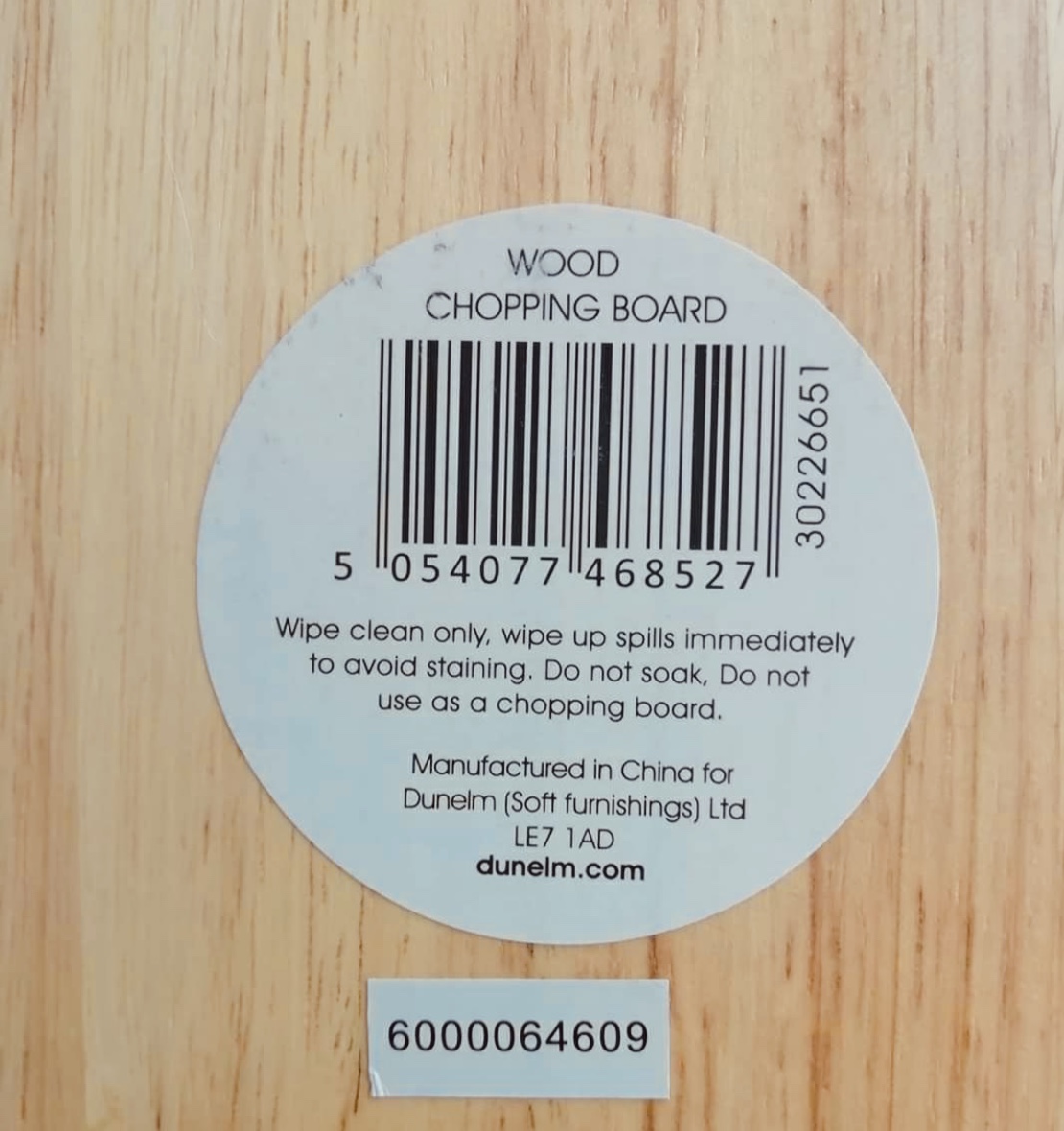 TheFlavourworks's tweet photo. As warnings go, this one is right up there with "peanut butter may contain nuts". 🤦♀️
#stupidlabels #containsnuts #nuttylabels #youhadonejob https://t.co/33XHy1lsr8