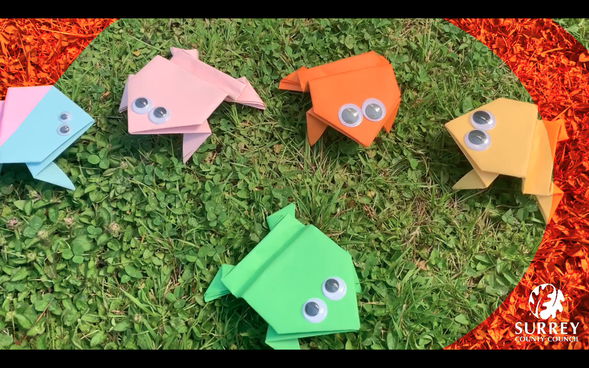 SurreyLibraries's tweet photo. Don't forget, Friday 24th July at 3pm - SURREY LIBRARY ORIGAMI CLUB IS LAUNCHING🥳

Just look how cute they look! 🐸🐸🐸 Make sure you join Karishma to find out how to make them!

#SurreyLibOrigami #LibrariesFromHome https://t.co/7Lly6Y1Dve