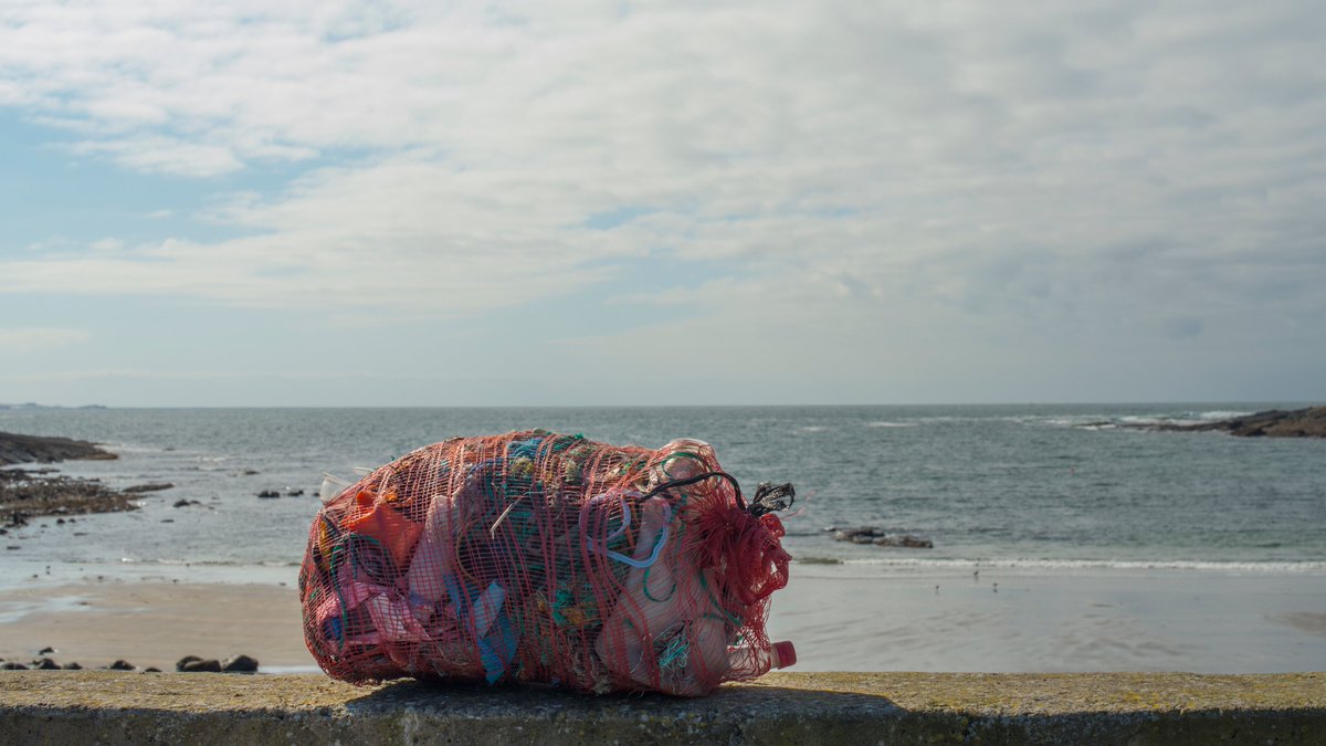 plasticmakers's tweet photo. Too often used plastic ends up in our environment when it could be recycled. What if instead of thinking of used plastic as waste, we thought of it as a valuable resource that can become new products? Learn more about how we can #endplasticwaste: https://t.co/r2GeTFuxp2 https://t.co/aLEaeHtV9k