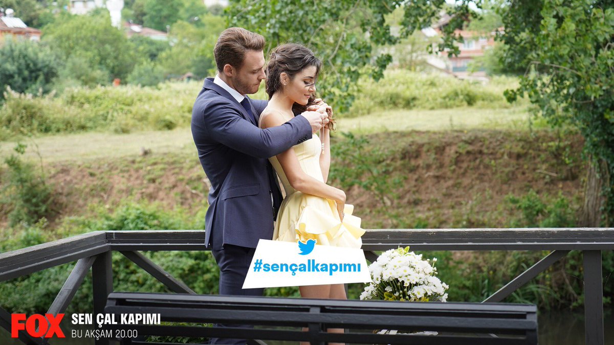 Bu akşam #sençalkapımı etiketinde buluşuyoruz!🤩😎 @FOXTurkiye