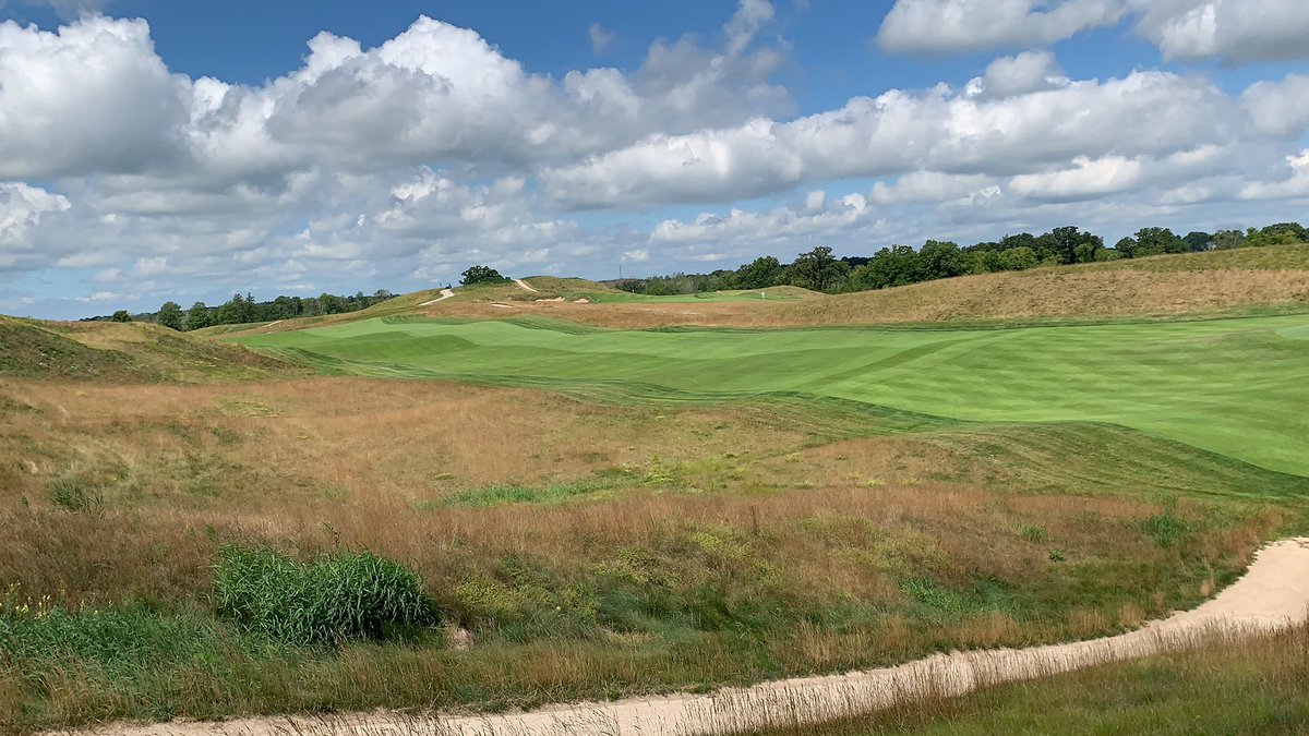 JordanKalous's tweet photo. Grass!!!!! Looks better then it did a month 22 days ago https://t.co/0j3KXNVthw