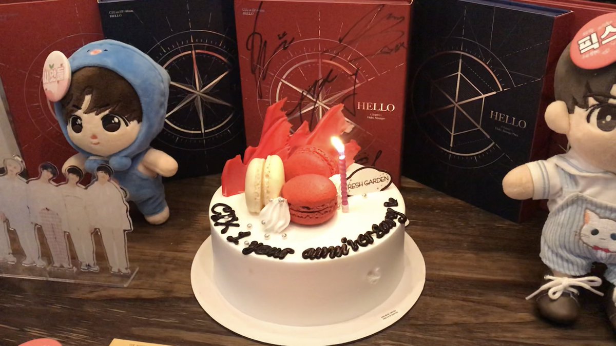 CIXVietnamUnion's tweet photo. ⭐️𝑺𝑯𝑶𝑲𝑨𝑲𝑲𝑶 | #𝑪𝑰𝑿 1-𝒀𝑬𝑨𝑹 𝑨𝑵𝑵𝑰𝑽𝑬𝑹𝑺𝑨𝑹𝒀  | CAFE EVENT  

#안녕_씨아이엑스_1주년
📍 HANOI
#HELLO_CIX_1YEAR
@CIX_twt @CIX_Official https://t.co/hJPU7bvM0u
