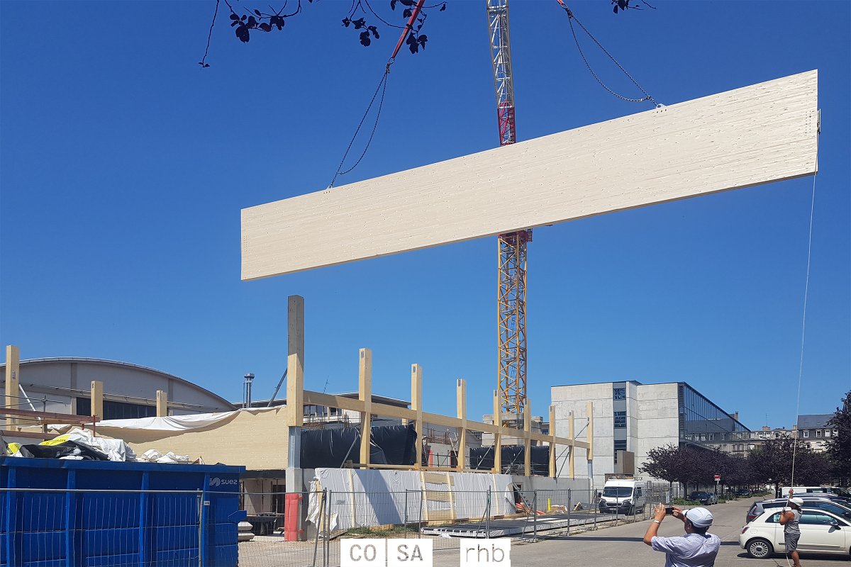 The @Insa_Strasbourg architecture faculty's wooden beams structure rises.

#cosaarchi #rhbarchitectes #teamarchi #woodarchitecture
#schoolarchitecture #archilovers