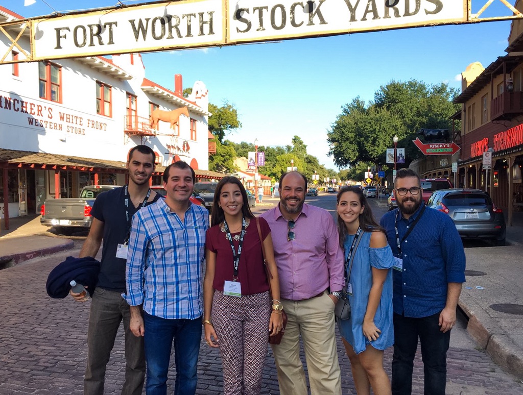 umiamimredu's tweet photo. Today's #WBW is throwing it back to '16 when the class of '17 attended the @UrbanLandInst Fall Meeting in Dallas, TX. #MREDU https://t.co/zc5o8JA7Ui