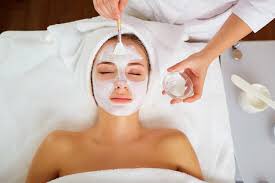 The_InnBarber's tweet photo. 🚨 DEAL ALERT 🚨 
From the 1st August, if you book 60 minute Elemis facial, you then have a choice between a 30 minute back massage, 30 minute manicure or 30 minute pedicure! Book now and treat yourself on 01604588881💆🏻
#beautytreatment #elemis #northamptonbeauty #backmassage https://t.co/OzLh9qeaNY