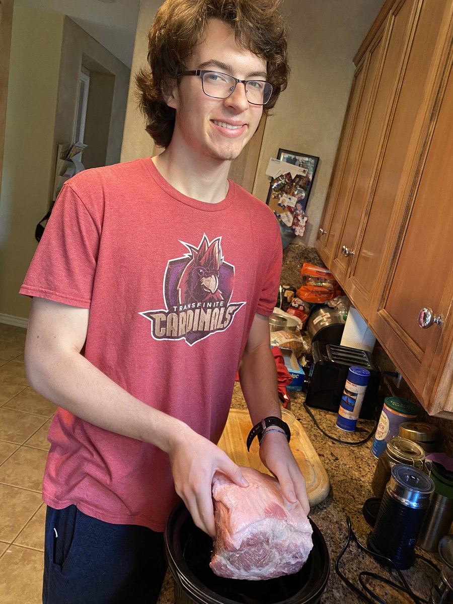 MariaHumphreys8's tweet photo. That’s some rump #roast right there!🤣 It’s actually pork butt&amp;my son helping make Kahlua #pork for a #Luau Themed #party. New Video coming soon #Pamperedchef #cooking #cookingwithmaria #cookingdemo #food #howipamperedchef #pamperedchefconsultant https://t.co/HTLZgJHdoC