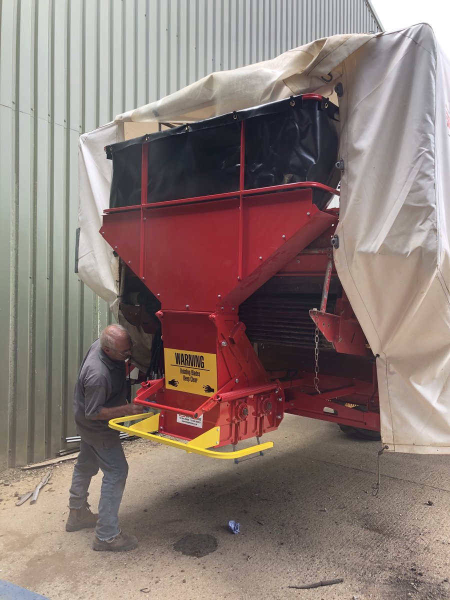 rwlservices's tweet image. Another Crusher fitted today, 2014 GT170 this time. Not many to go now.
#volunteercontrol #byeengineering