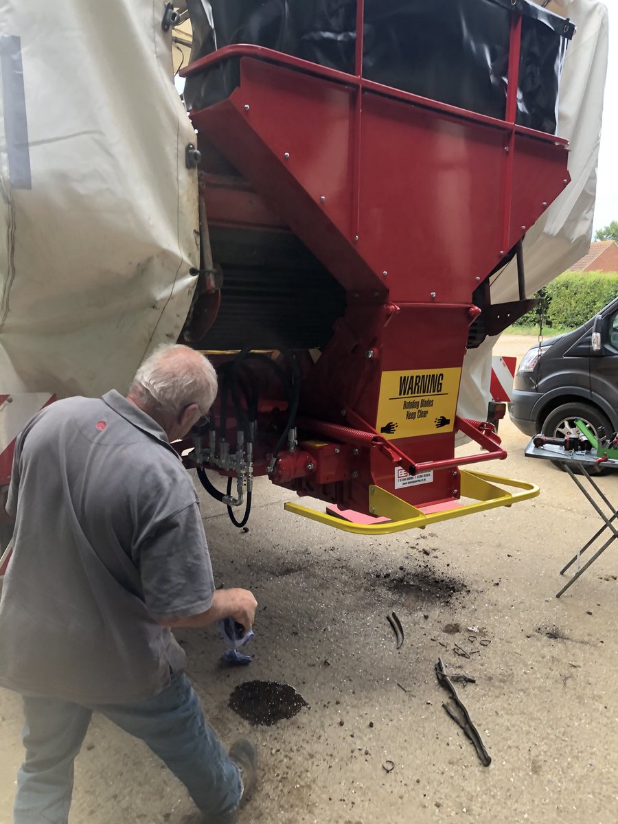 rwlservices's tweet image. Another Crusher fitted today, 2014 GT170 this time. Not many to go now.
#volunteercontrol #byeengineering