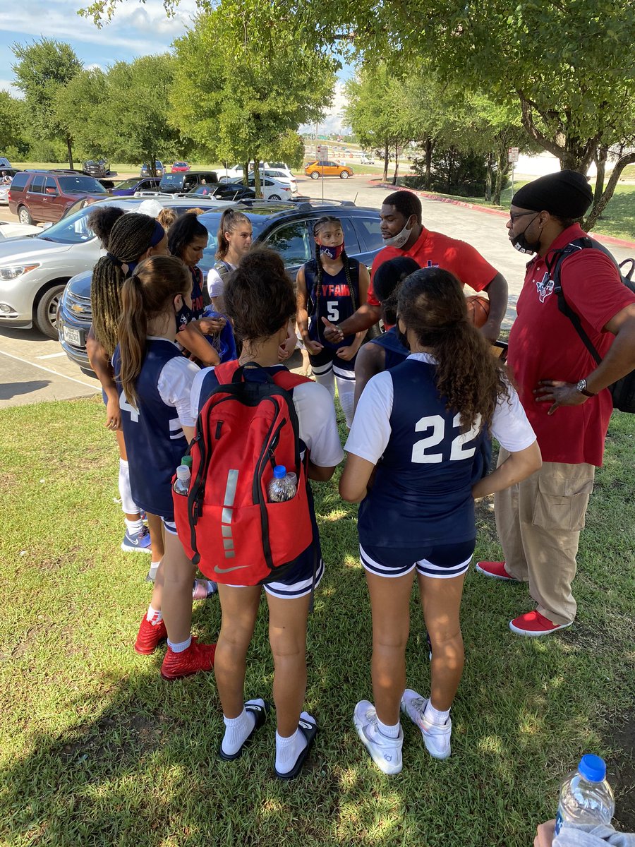 AliyahCarter23's tweet photo. Got us another one☝️ Our team took home gold in 17u Division at #FlavaJam Cyfair 15u National Bush 🏆 #WeOverMe @reidtwins2023 @RayyPerkinss @ZPerkins2024 @MandyamSyona @ClaireK_2024 @GiannaAngiolet @JadeWilliams06 https://t.co/1HWRj8FQos