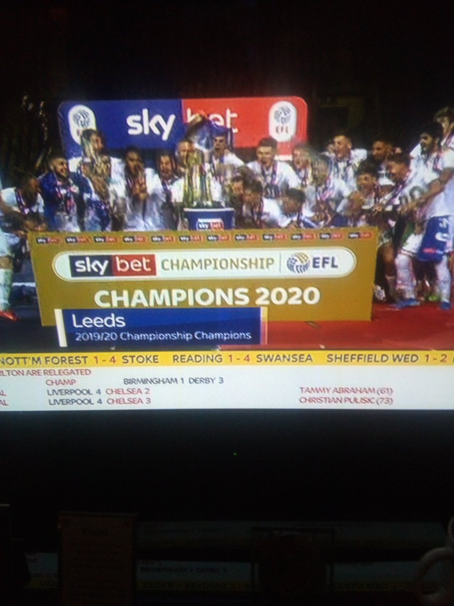 Jimryan19159997's tweet photo. @jojofitz555 yes Joanna she'd tears of joy myself mot Leeds we are so proud we love you Leeds Leeds leeds https://t.co/ywzCBqn0Up