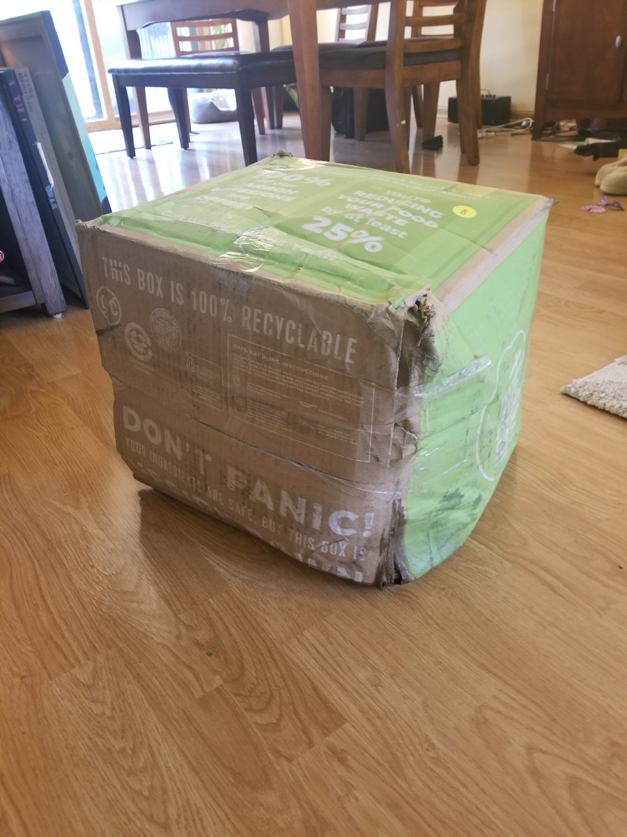 KenKerrick's tweet photo. @HelloFresh I'm unimpressed and have been on hold for over a half an hour. The package you sent is a day late and crushed to the point of leaking. So, I get to waste time on hold and then waste time shopping. The convenience of this is eluding me. https://t.co/Vmh023IKXK