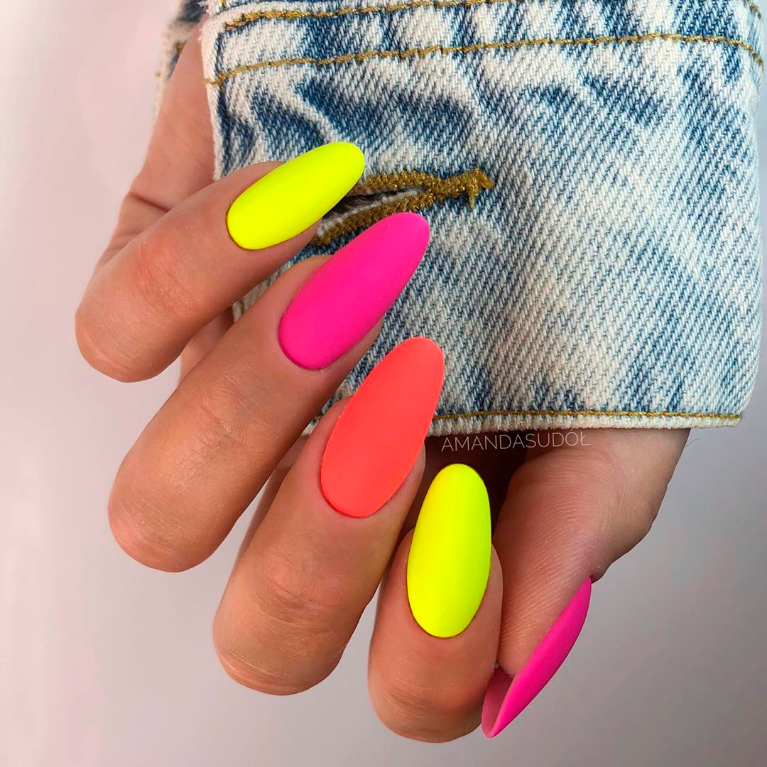Neon Yellow Almond Nails Trend