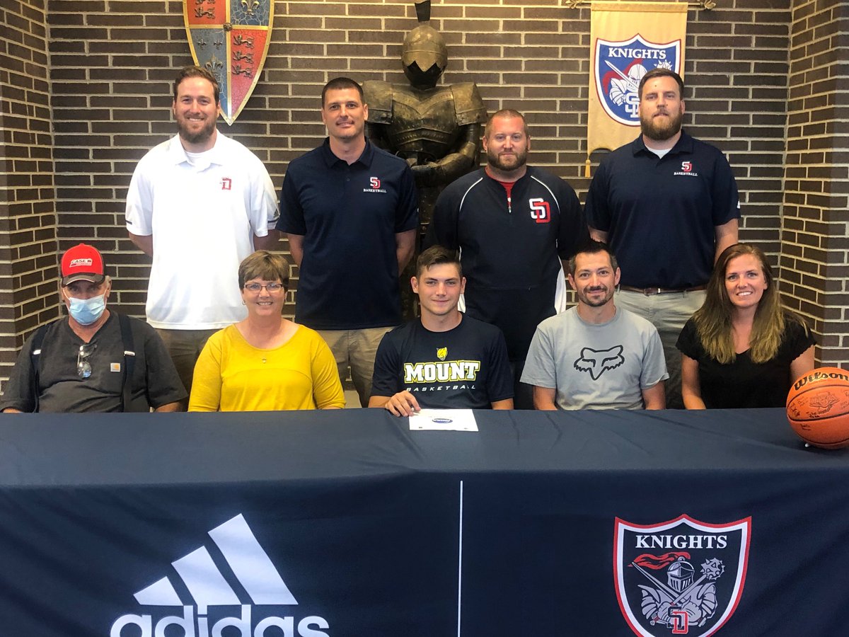 KySelectAAU's tweet photo. Congrats to 2020 KY Select player Alex Shackelford (@a_shac2) on his commitment to Mount St. Joseph University @MountBasketball to further his academic and athletic career! 🏀 https://t.co/wTiVPJo9DB