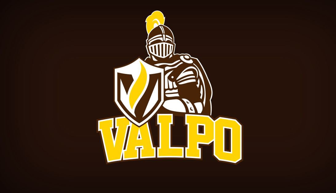 Blessed to have received my first offer from <a href="/valpoufootball/">Valpo Football</a> ‼️🙏🏽 <a href="/CoachLFox/">Landon Fox</a> <a href="/Coach_Heston/">Coach Heston</a>