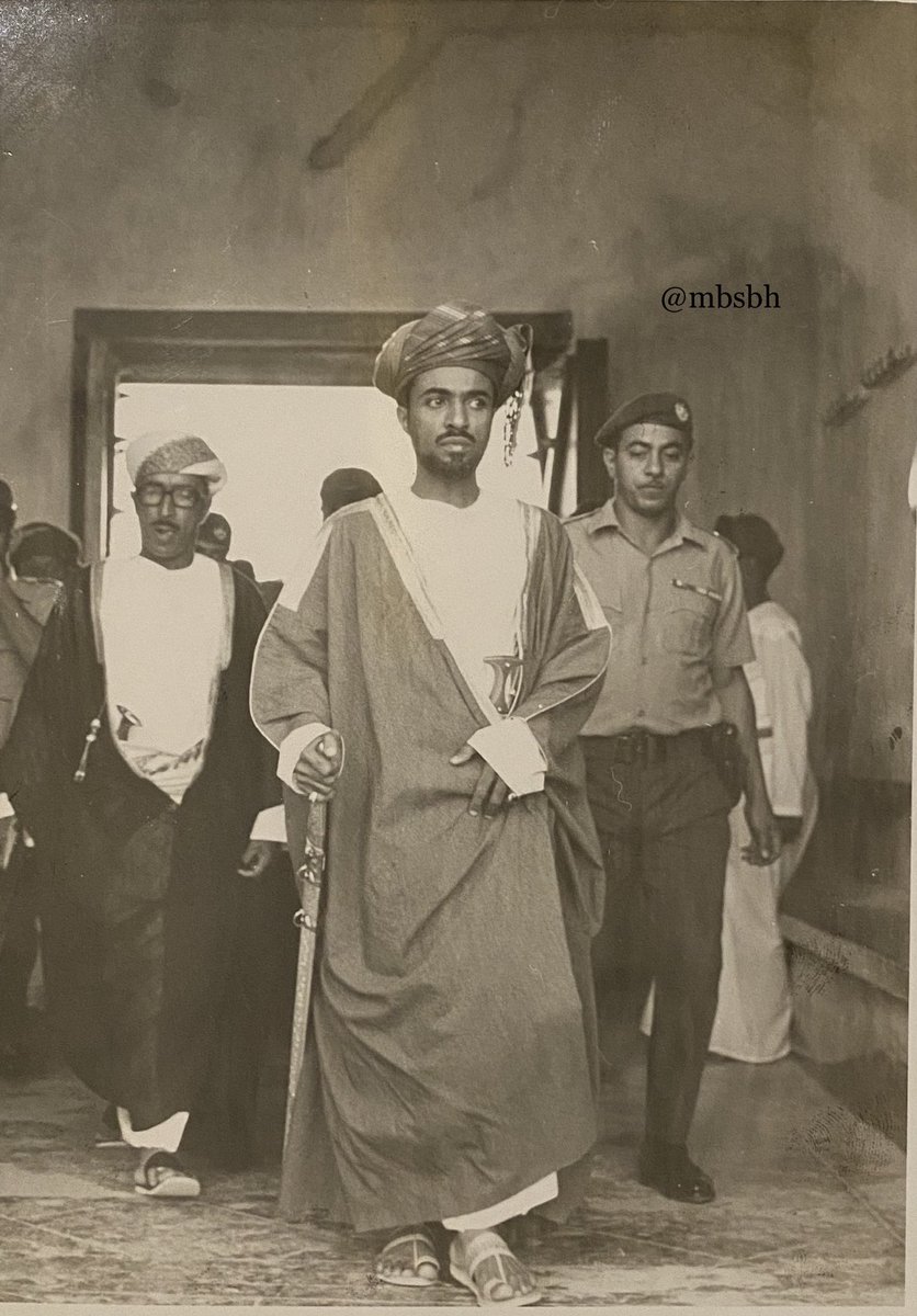 mbsbh's tweet photo. رحم الله رجلا افنى عمره لترقى عُمان عاليًا بين الأمم وتطورت نهضتها وشهد الجميع بذلك. 
#عُمان #قابوس_بن_سعيد #أعز_الرجال_وأنقاهم
#يوم_النهضة_المباركه
الصور من البومي الخاص https://t.co/hFPFHzQOQx