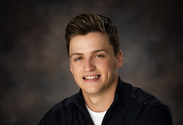 mdnsports's tweet photo. Midland High hockey star Matthew Babinski was selected in Tuesday's NAHL Draft, fulfilling a longtime goal. Find out who picked him and in what round and read about his reaction in Fred Kelly's story at https://t.co/RxDKt5DVcG. https://t.co/QLinfHI99e