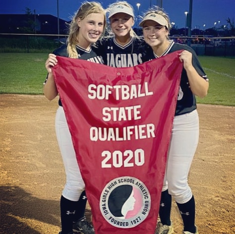 BTFastpitch's tweet photo. Congratulations to Lauren and her @ankeny_jaguars team! State bound! π₯³ππͺπ€©π
#BTFpitcher #statebound #statechampionships #schoolpride #funwithfriends https://t.co/rVxV19Ou2F