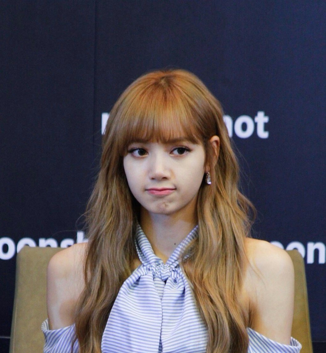Bubbly_Lalisa's tweet photo. "Man I'm becoming really bored sometimes. I hate it." #OpenRP #OpenDM #mvrp #BlackPinkRP #LisaRP #KpopRP #jisoorp #roséRP #jennierp #cuterp #RomanceRP #YuriRP #gayRP #lesbianrp #DramaRP https://t.co/uYcA66ZlNN