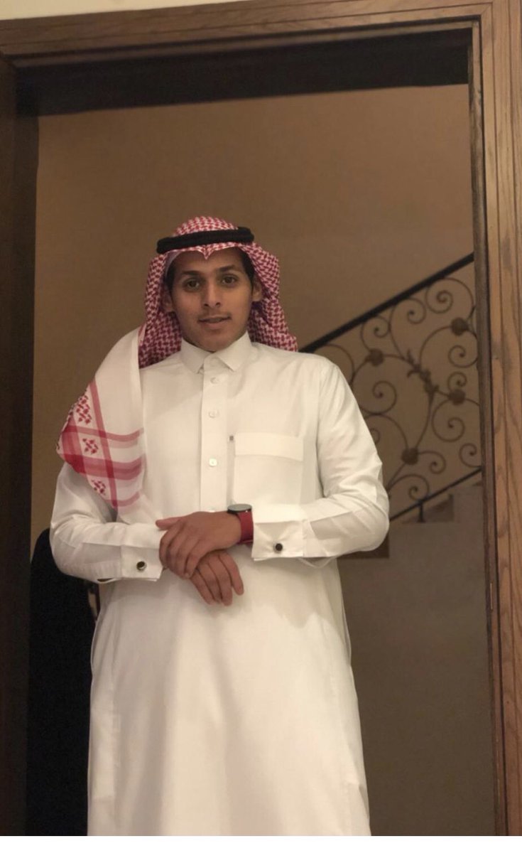 اللهم ارحم فقيدي وحبيبي وثمرةفؤادي ولدي أحمد اللهم إجعلني سبباً في سعادة ولدي في قبره....كما كان هو سر سعادتي في حياته ،انا لا أفتقد شخصا عادي، ولا أسعى للفتّ الانتبآه إنما هي قصة ألم لغالي رحَل إلى قبره، فقدانه موجع وفراق غيابه موحِش ولرحيله حزٌن مختلف،💔