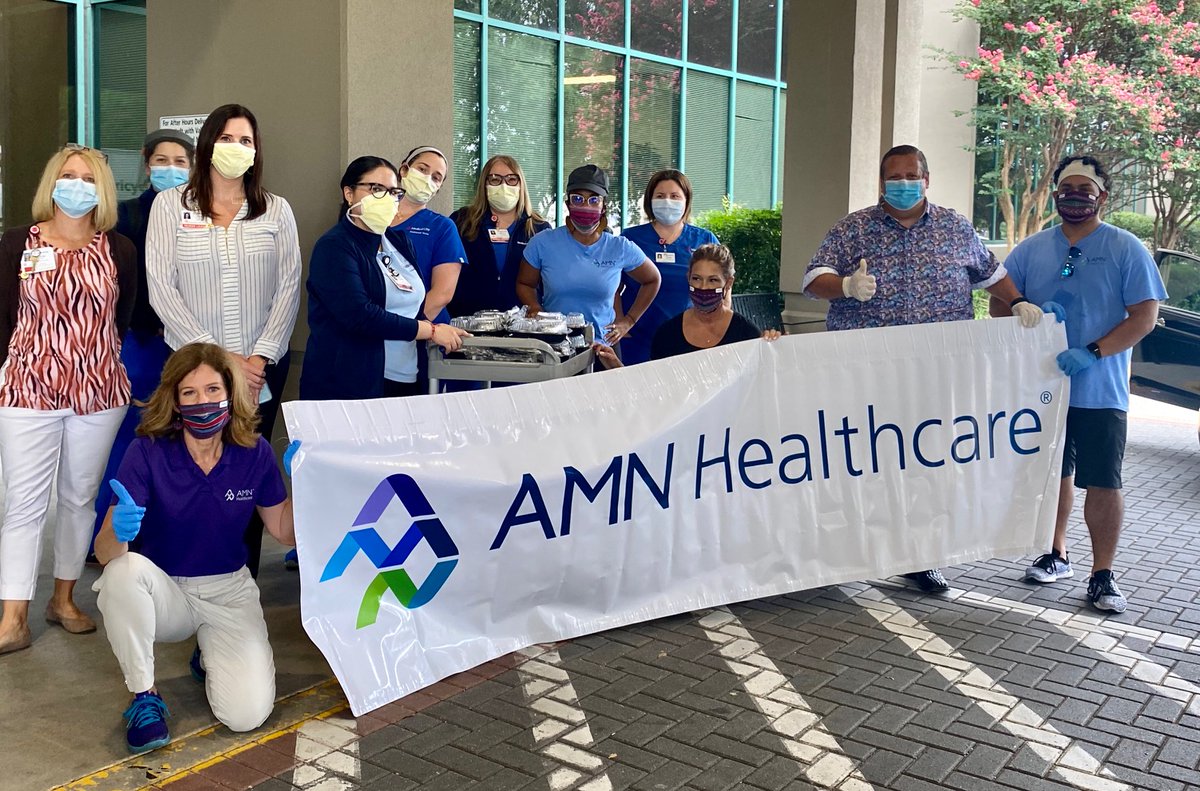 AMNHealthcare's tweet photo. The AMN team delivers 100 delicious meals from Haywire to our healthcare heroes at Medical City Plano! Joining our CEO, Susan Salka, are team members, Rodrigo Torres, Valerie Gale, and Kerstyn Joseph. https://t.co/OjaU2TZbBd