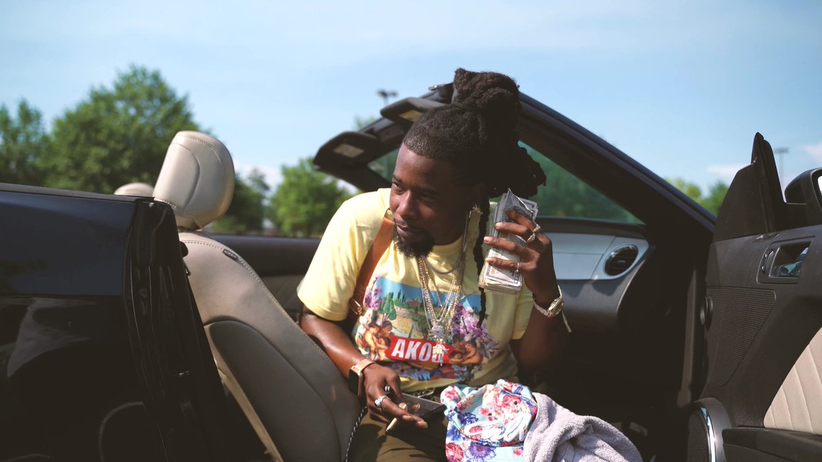 JayStrongCapone's tweet photo. #StrongCapone Γ Me no talk video otw. π₯βπ’π― https://t.co/HDEsFRO9ec