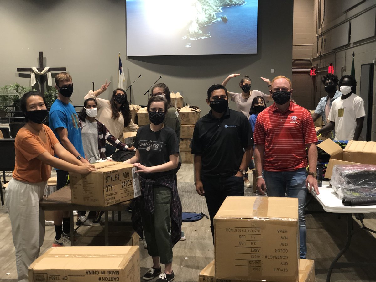 crosspointega's tweet photo. Cross Pointe staff and volunteers serve the community through Southern Baptist "Send Relief" in Clarkston. They helped prepare over 3,000 backpacks filled with school supplies for area children. #cpsends #cpserves https://t.co/obUWB0ponu