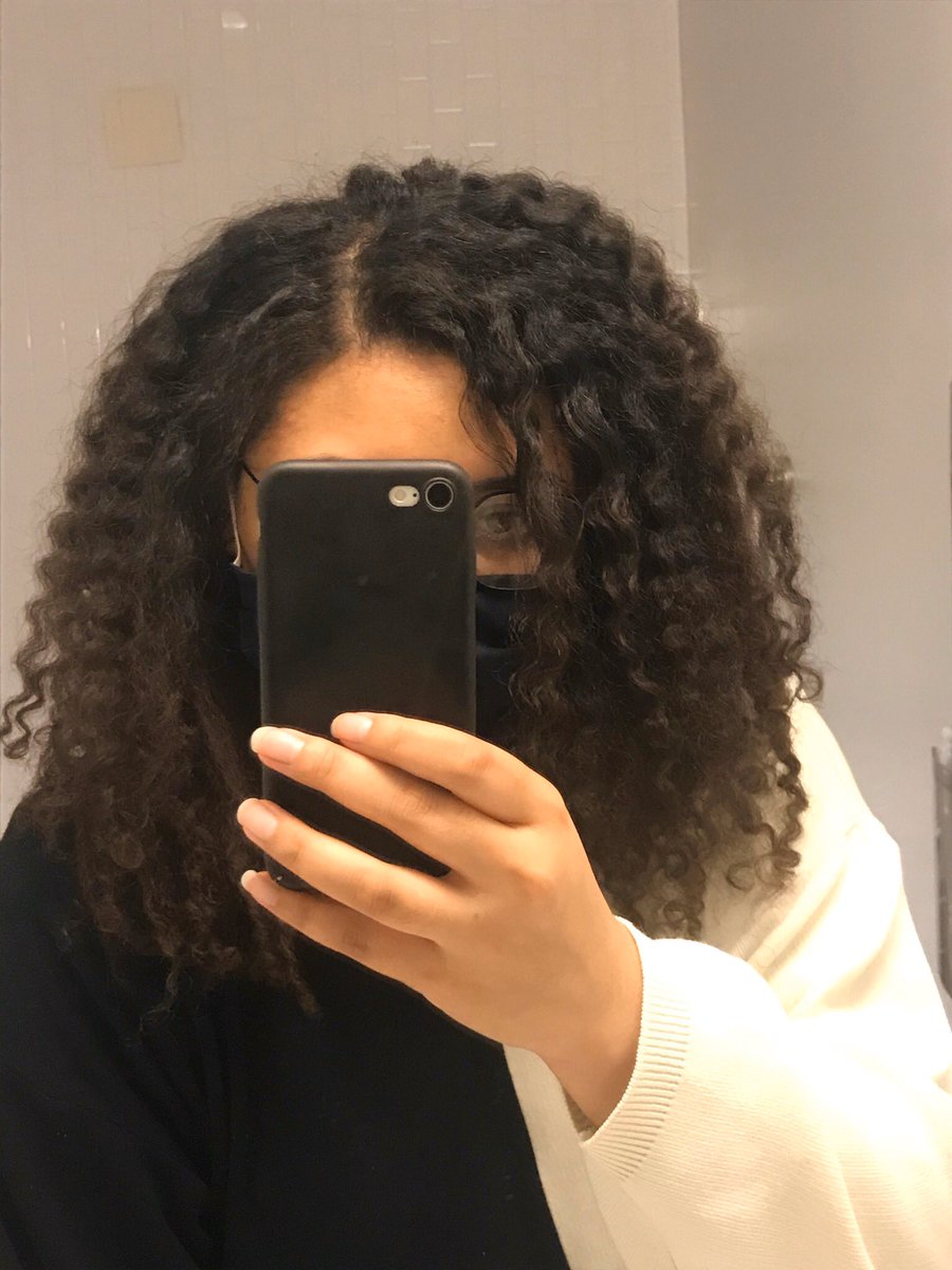 moonlightisla's tweet photo. hi my name’s tai / 罗阳! i’m #proudtobe chinese, vietnamese, and black. it has taken my whole life to accept myself bc i never felt like i was asian enough or black enough for my family or for society. now i know that my background is what makes me unique, and i embrace it!! https://t.co/SpHsspWIGs