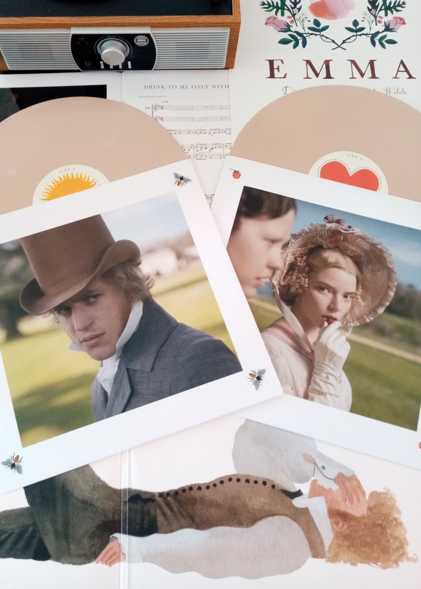 naye_libelula's tweet photo. YA LLEGÓ!! 🤩💛🎉
❤️ EMMA SOUNDTRACK 🌞
Está hermoso!! Excelente compra Nayeli!! 👌
.
@emmafilm @autumndewilde
.
#Emmafilm #johnnyflynn #autumndewilde #mondorecords #isobelwallerbridge #davidschweitzer #focusfeatures #janeausten https://t.co/TQlYOP1ioT