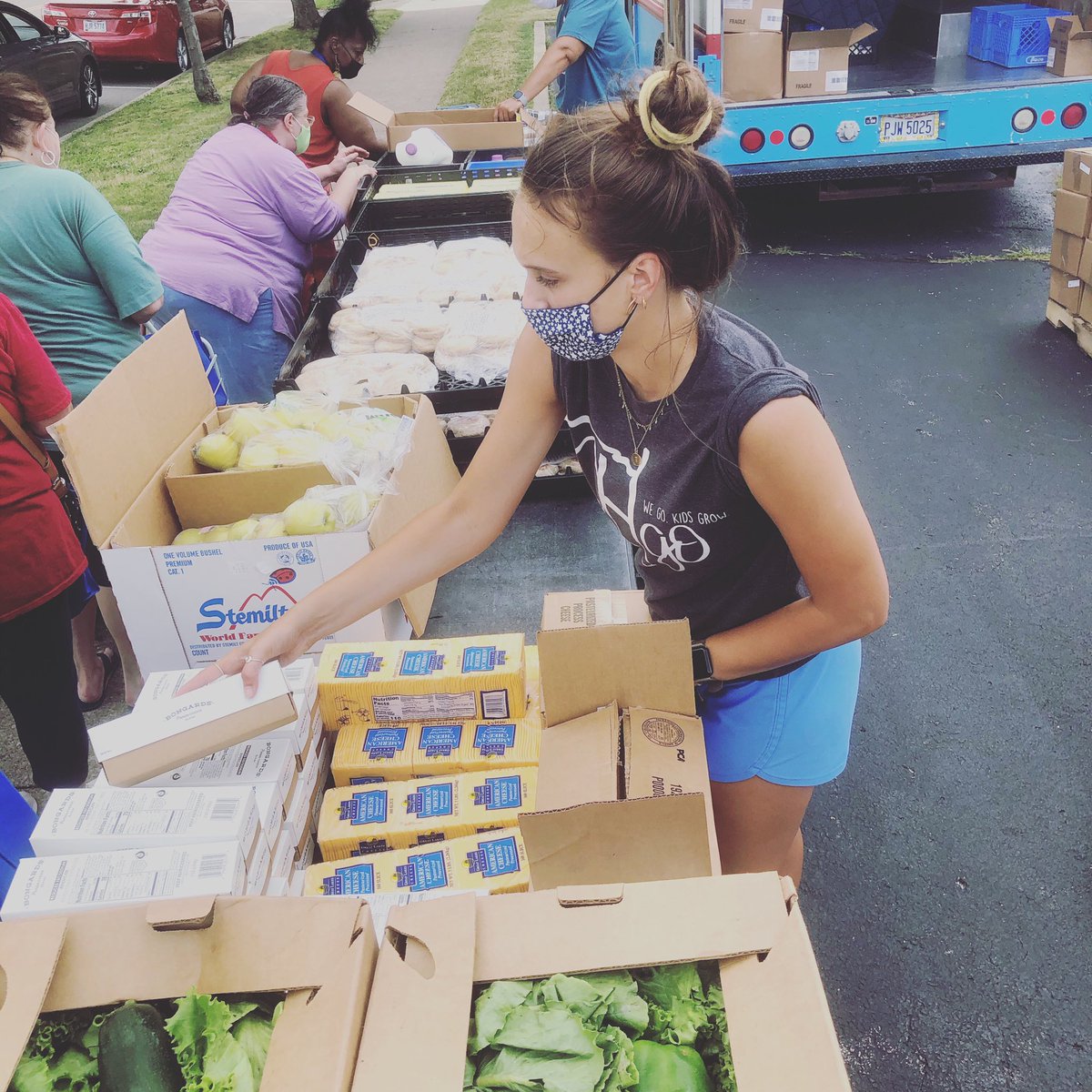 Today 924 individuals got a big dose of yumminess! No better way to get a good immune and mood boost than some delish fresh produce! If you missed out today, anyone can swing by OHgo (2304 E Perkins Ave) this Friday from 10-12:30 for more veggies! #everybodyeats #foodonthemove