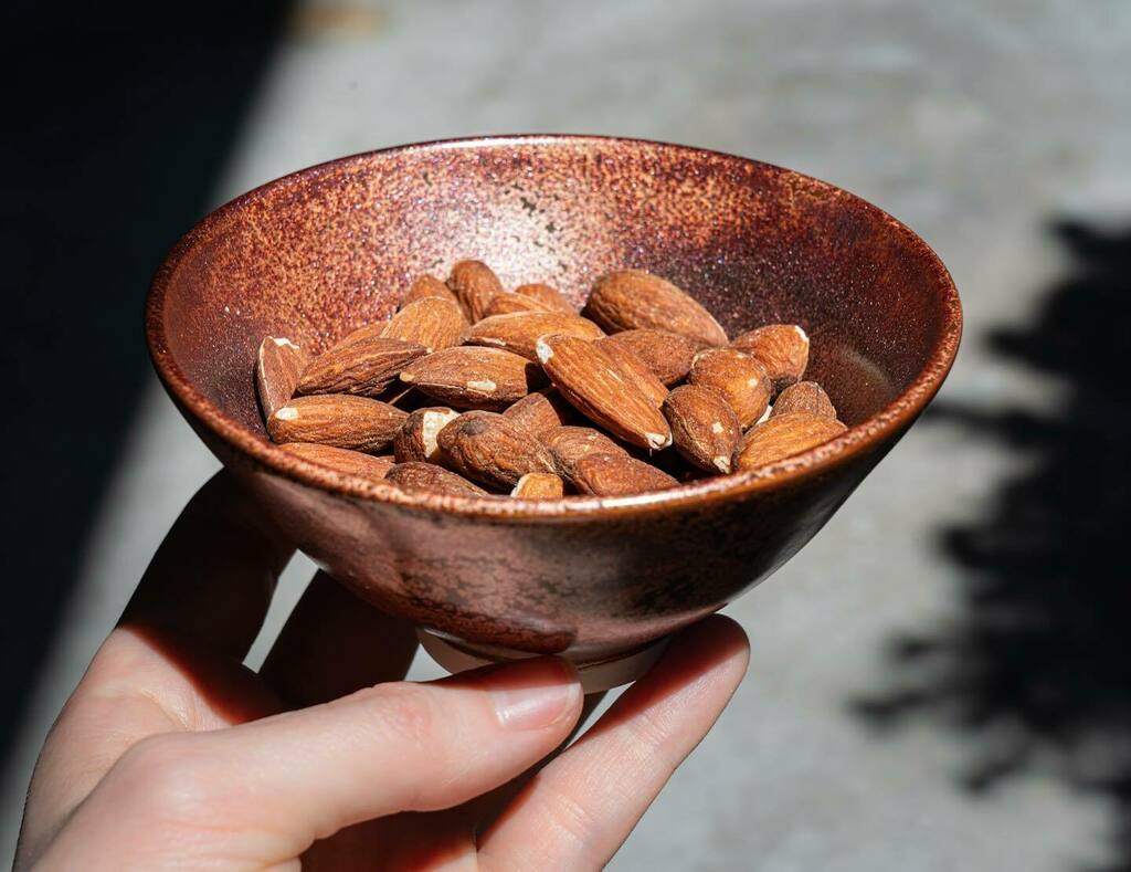 All of these almonds were harmed during this photo shoot. #noshame
—
#almonds #smallbowl #potterylove #redpottery #redglaze #copperglaze #snackbowl #ceramiclovers #handmadepots #bowls #bowl #keramika #keramik #ceramicsofinstagram #ceramics #redbowl #whee… instagr.am/p/CC83N4SjQ2k/