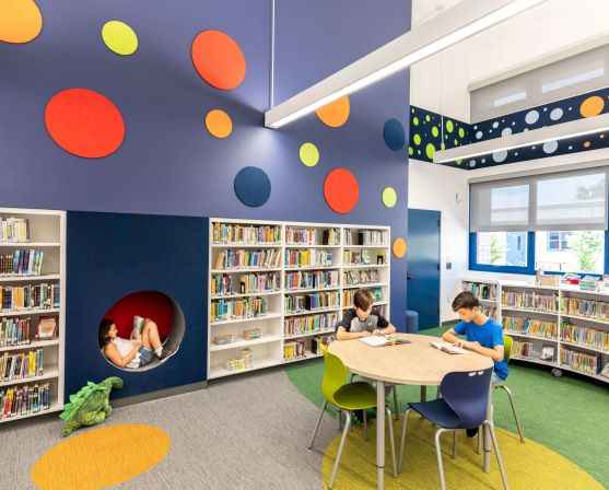 ATIae's tweet photo. The vibrant colors in the library ATI designed for Union House Elementary School are sure to spark the interest of any student. This is what education design is all about at ATI; creating spaces that cultivate student curiosity.

#K12Design #EducationDesign https://t.co/G6vCtlYVX8