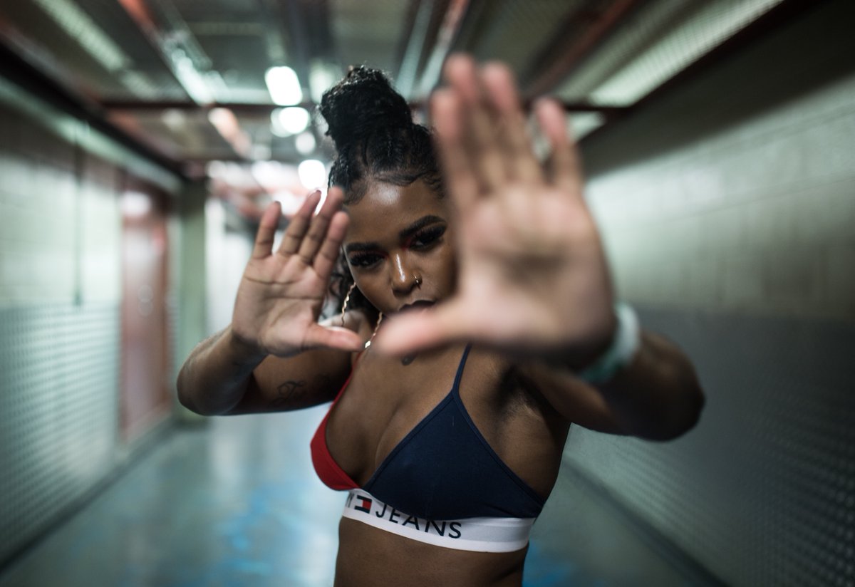 greenshizzle's tweet photo. Big UPS! @DJTarget once more! for making @nadiarosemusic #QwerkyEntertainment his #TargetEmbargo on @1Xtra https://t.co/5SRq6WgRzv #BADNBOUJEE #FIRSTCLASSEP π»π‘π₯ https://t.co/xuGLtntgDJ