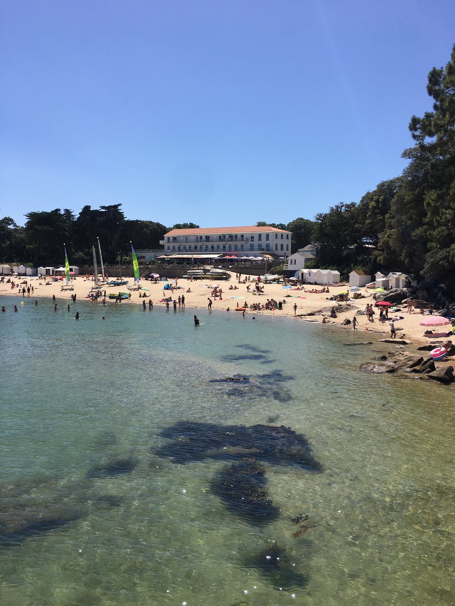imfamous85's tweet photo. Voilà ma journée #plage #iledenoirmoutier #vendee #plagedesdames un endroit de paradis 😂 https://t.co/OXpQJgmChz